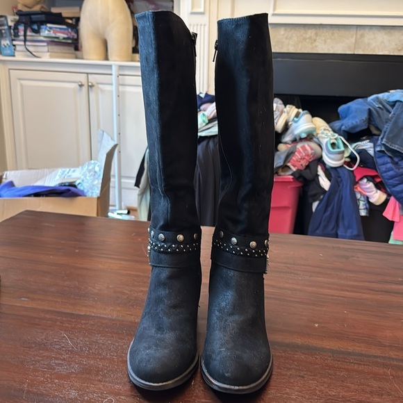 White Mountain Paulina black heeled boots size 8M - Picture 2 of 5